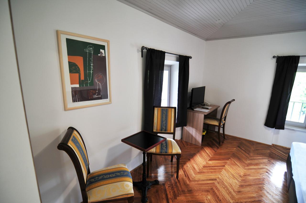 Hotel Villa Laurel Lovran Eksteriør bilde